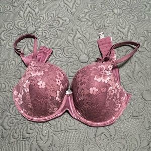 Victoria’s Secret Body by Victoria bra 38D